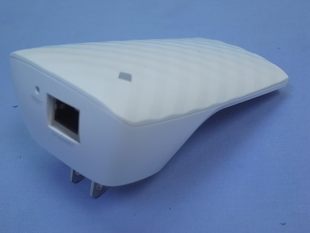 AC750 WiFi Range Extender - FCC ID TE7RE200 - TP-Link Technologies Co., Ltd. (1)