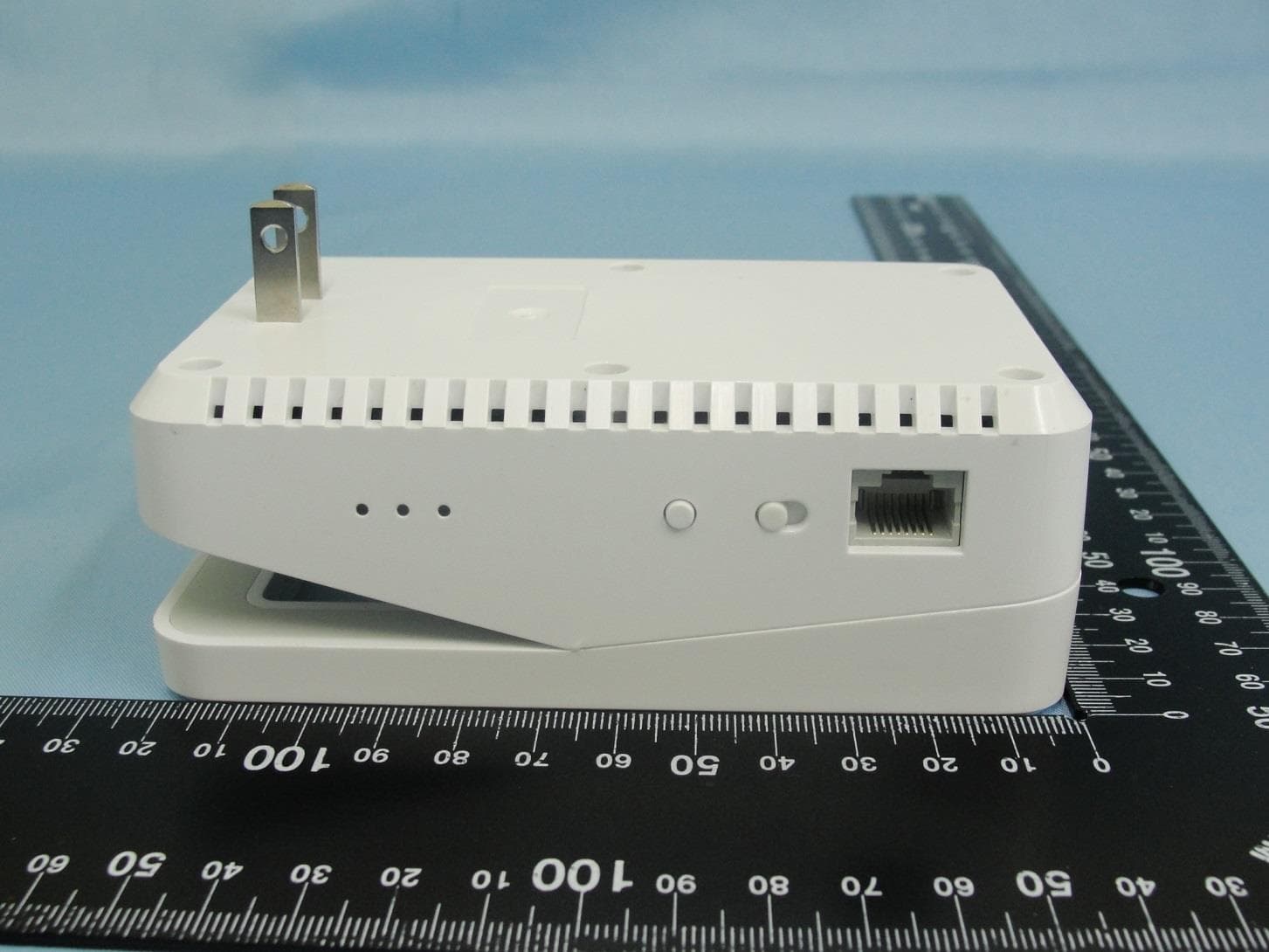 AC1200 Wi-Fi Range Extender - FCC ID TE7RE350K - TP-Link Technologies Co., Ltd. (3)