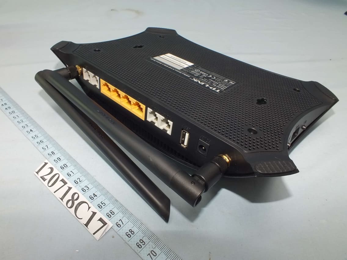 300Mbps Wireless N VoIP ADSL2+ Modem Router - FCC ID TE7TDVG3631 - TP-Link Technologies Co., Ltd. (1)