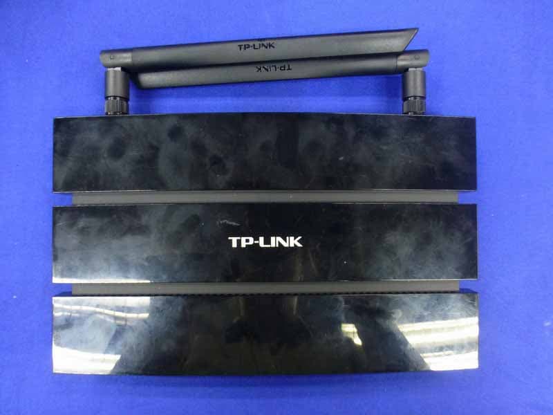 300Mbps Wireless N Gigabit ADSL2+ Modem Router - FCC ID TE7TDW8970V3 - TP-Link Technologies Co., Ltd. (2)