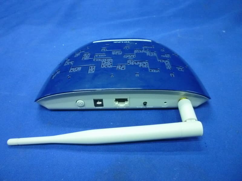 150Mbps Wireless N Range Extender - FCC ID TE7WA730REV2 - TP-Link Technologies Co., Ltd. (3)