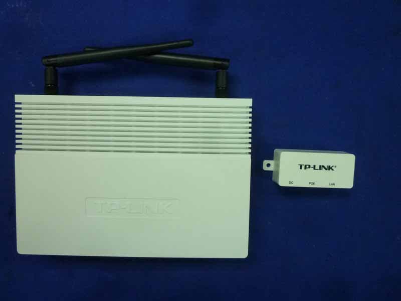 300Mbps Wireless N Range Extender - FCC ID TE7WA830RE - TP-Link Technologies Co., Ltd. (2)