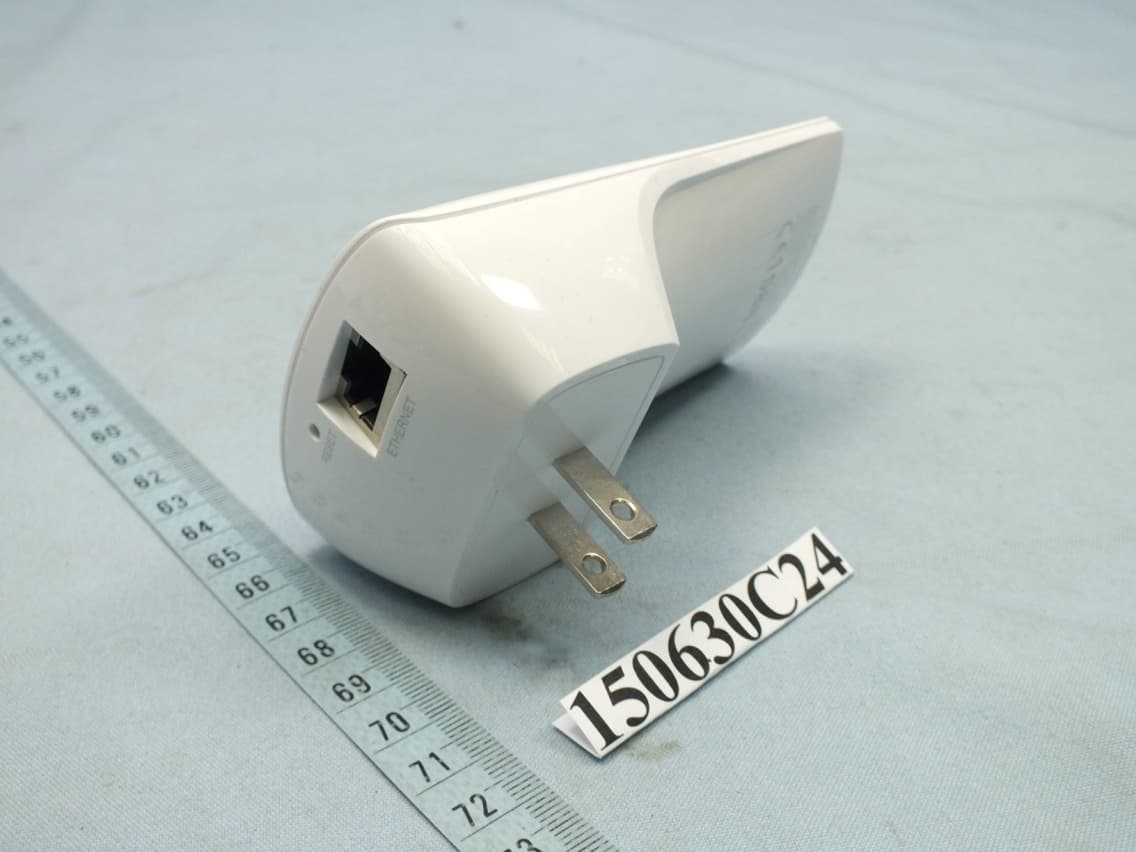 300Mbps Universal Wi-Fi Range Extender - FCC ID TE7WA850REV2 - TP-Link Technologies Co., Ltd. (2)