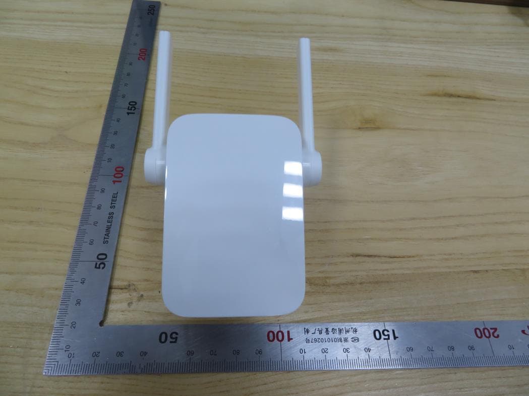 300Mbps Wi-Fi Range Extender - FCC ID TE7WA855REV5 - TP-Link Technologies Co., Ltd. (3)