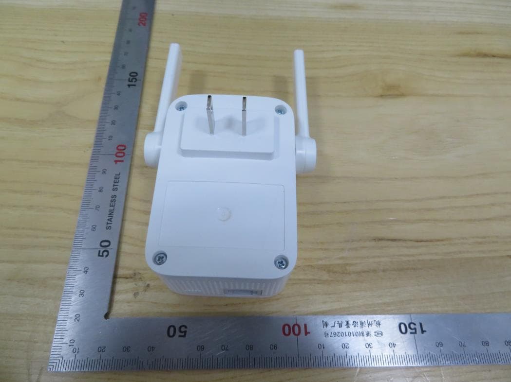 300Mbps Wi-Fi Range Extender - FCC ID TE7WA855REV5 - TP-Link Technologies Co., Ltd. (5)