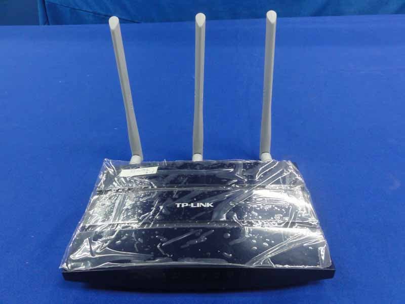 300Mbps Wireless N Gigabit Router - FCC ID TE7WR1043NDV2 - TP-Link Technologies Co., Ltd. (1)