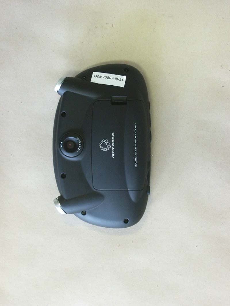 Game Console GPRS / BT - FCC ID THGGZ2056 - Gizmondo Europe Ltd (3)