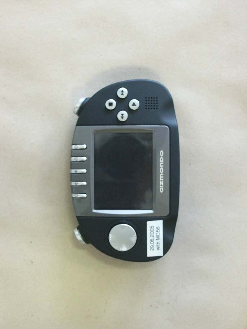Game Console GPRS / BT - FCC ID THGGZ2056 - Gizmondo Europe Ltd (4)