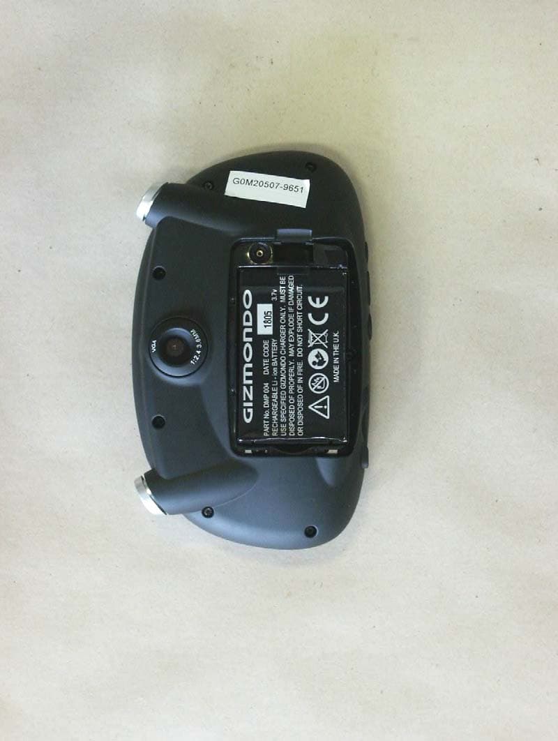 Game Console GPRS / BT - FCC ID THGGZ2056 - Gizmondo Europe Ltd (2)