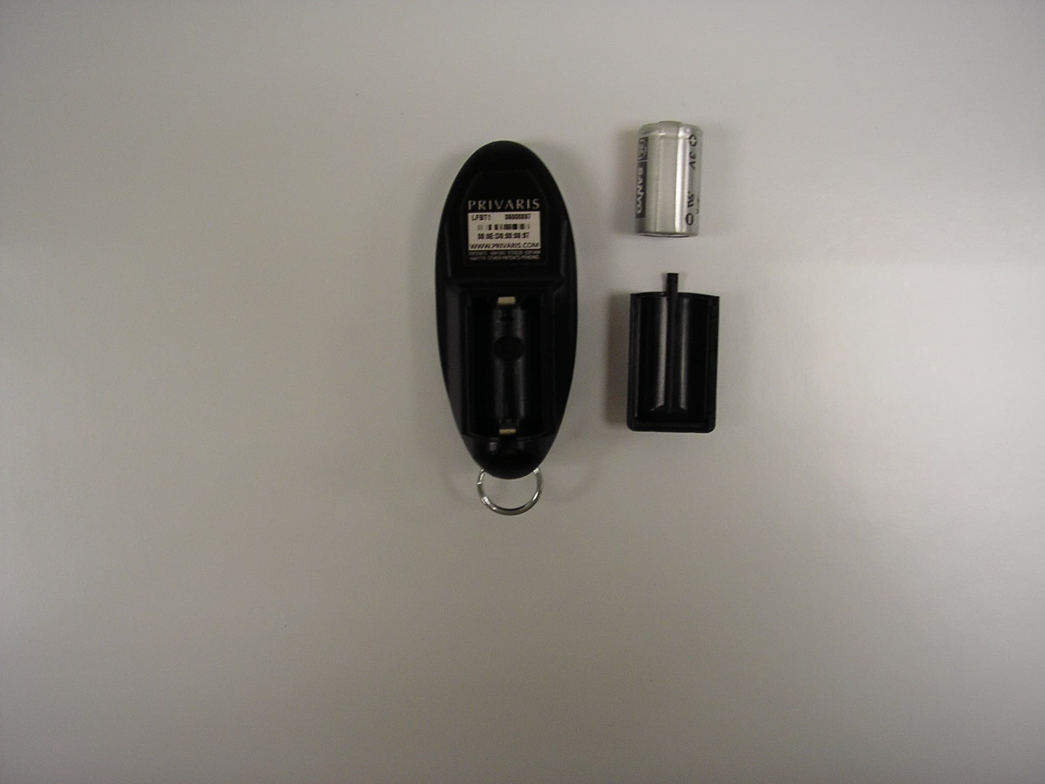 A personal handheld biometric security device - FCC ID THX-LFBT1-01 - Privaris Inc. (2)