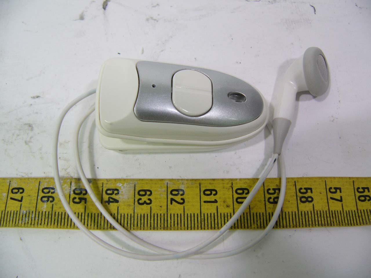 Bluetooth Headset - FCC ID TIRHF668052811 - TOPRICH TECHNOLOGY DEVELOPMENT LIMITED (2)