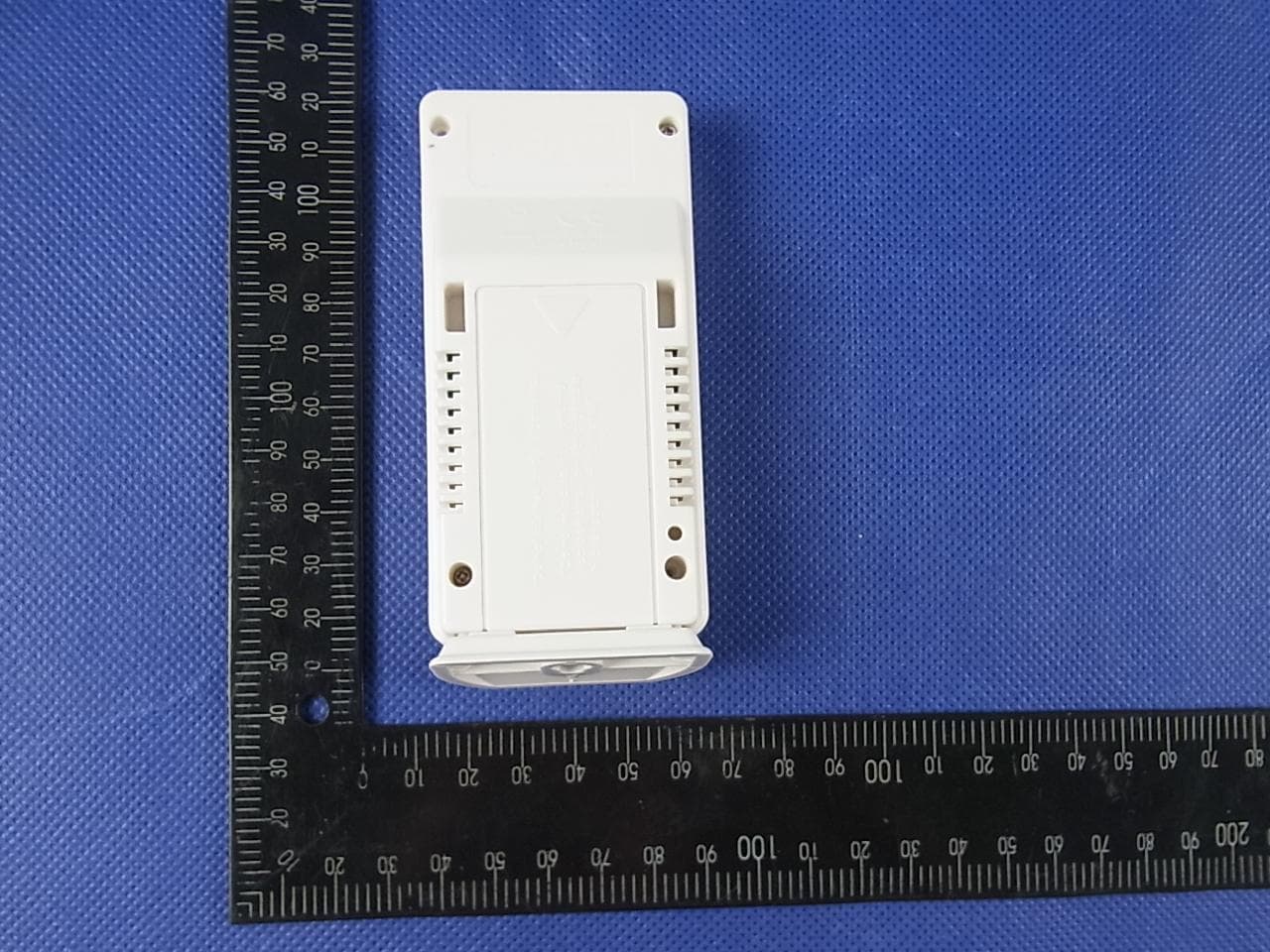 LCD Weather Station - FCC ID TIUTW003 - Nexus Industrial Design Ltd (3)