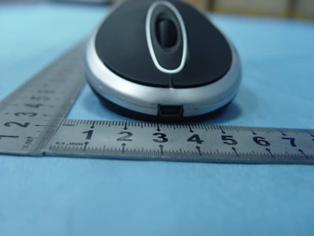 Wireless Laser Desktop Mouse 2.4GHz - FCC ID TL4096150 - Verbatim (4)