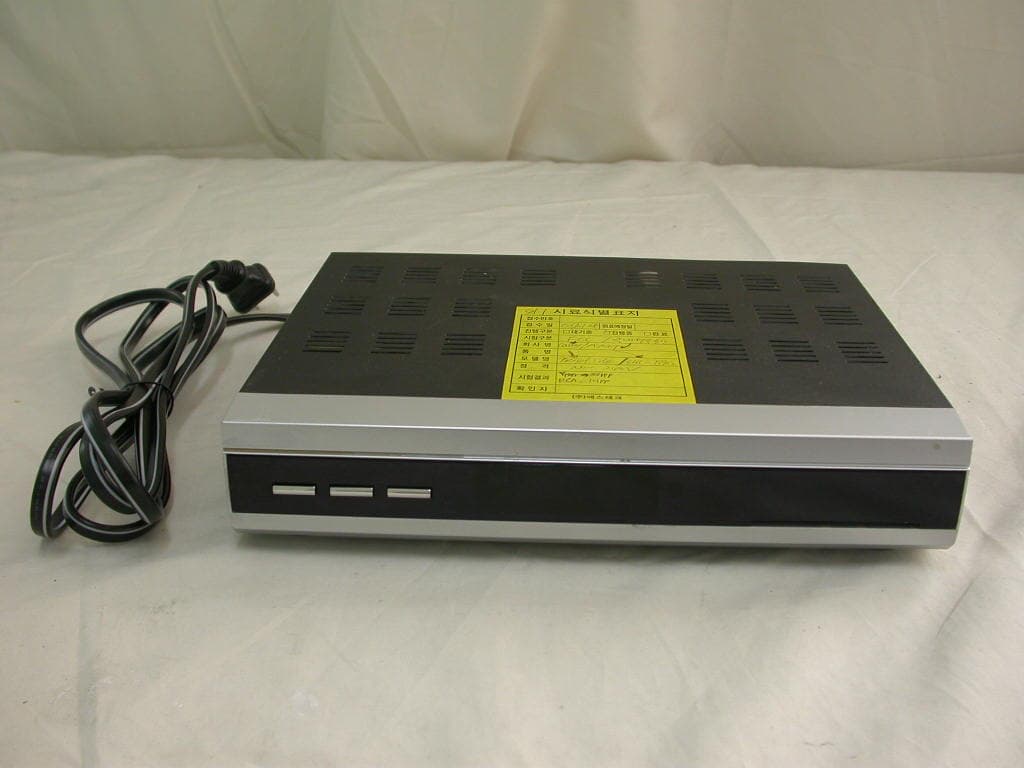 Digital Satellite Receiver - FCC ID TL9NEOSATLITE - Cool Sky Co. Ltd (3)