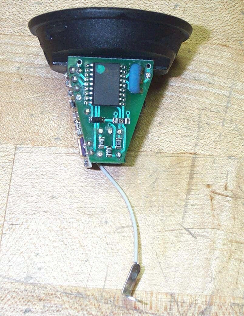 Remote control transmitter - FCC ID TMQRFT01 - ELICA S.p.A.
