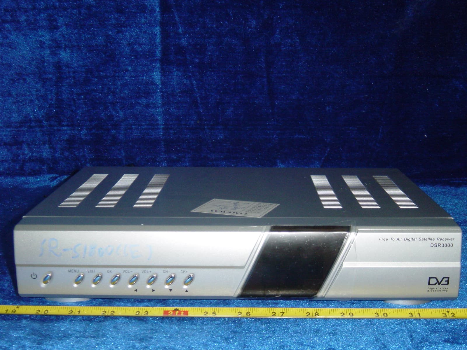 Digital Satellite Receiver - FCC ID TN326733836 - Shenzhen Maiwei Broadcast Equipment Co., Ltd.