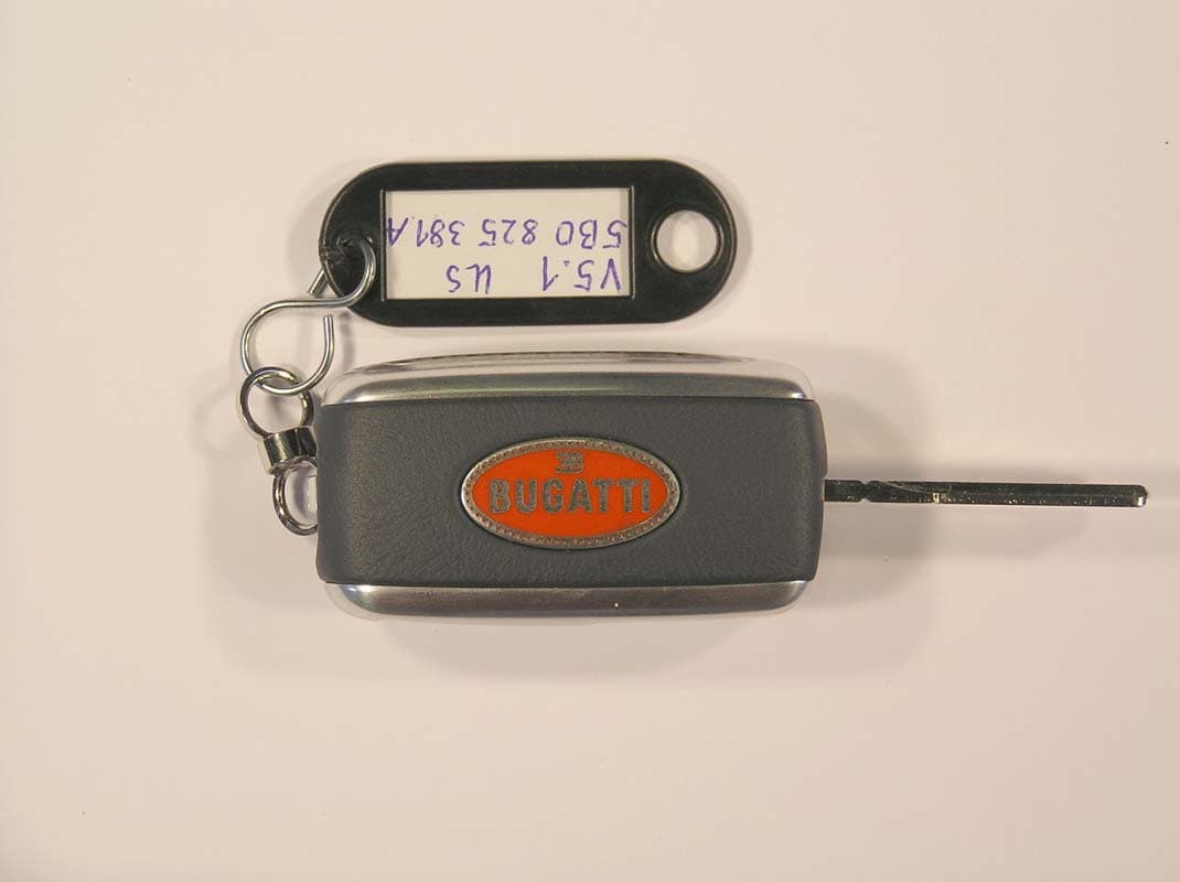 Key - FCC ID TNS825381 - EDAG Engineering + Design AG (1)