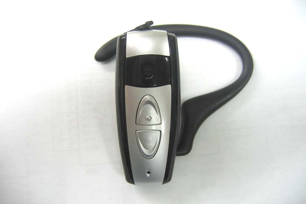Bluetooth Wireless Headset - FCC ID TNZNHSTH4C2XXX - Nolan Systems Inc.