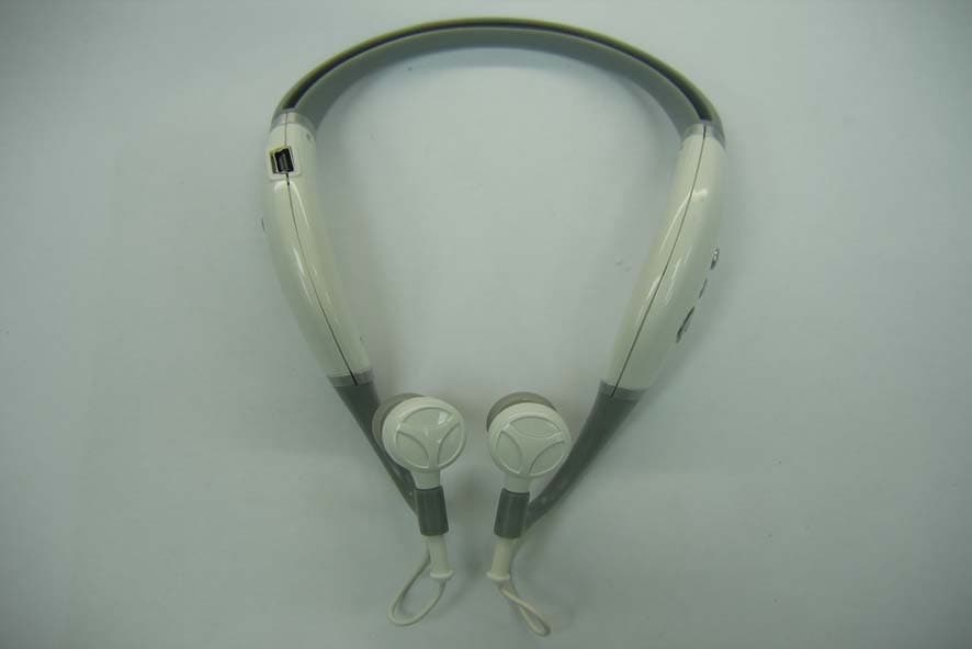 Bluetooth Stereo Headset - FCC ID TNZNSRTA3C2XXX - Nolan Systems Inc. (2)