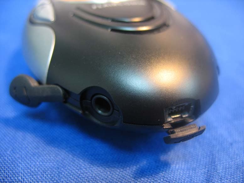 Bluetooth handsfree speaker - FCC ID TQ6BTHF260 - Flaircomm Technologies Inc. (2)