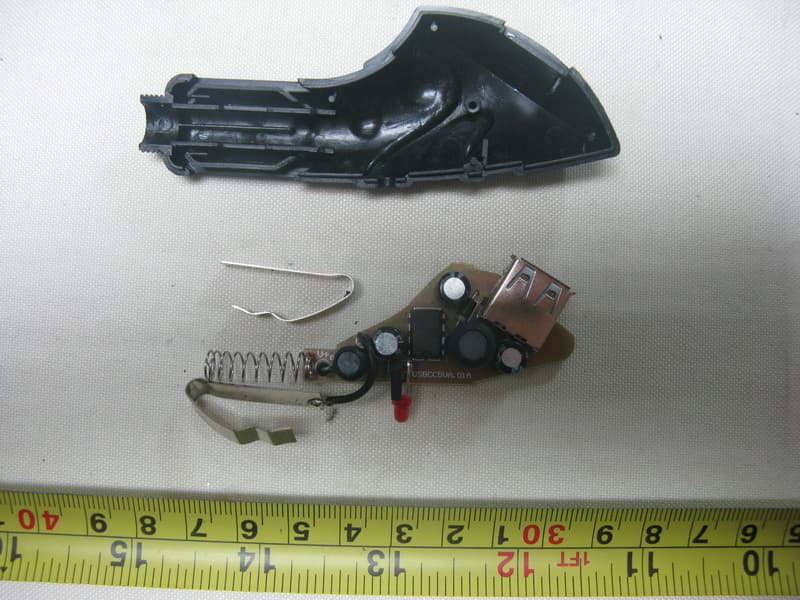Portable FM Transmitter which model name FMPort - FCC ID TQN0910RF12 - Power 7 Technology Corp. (5)