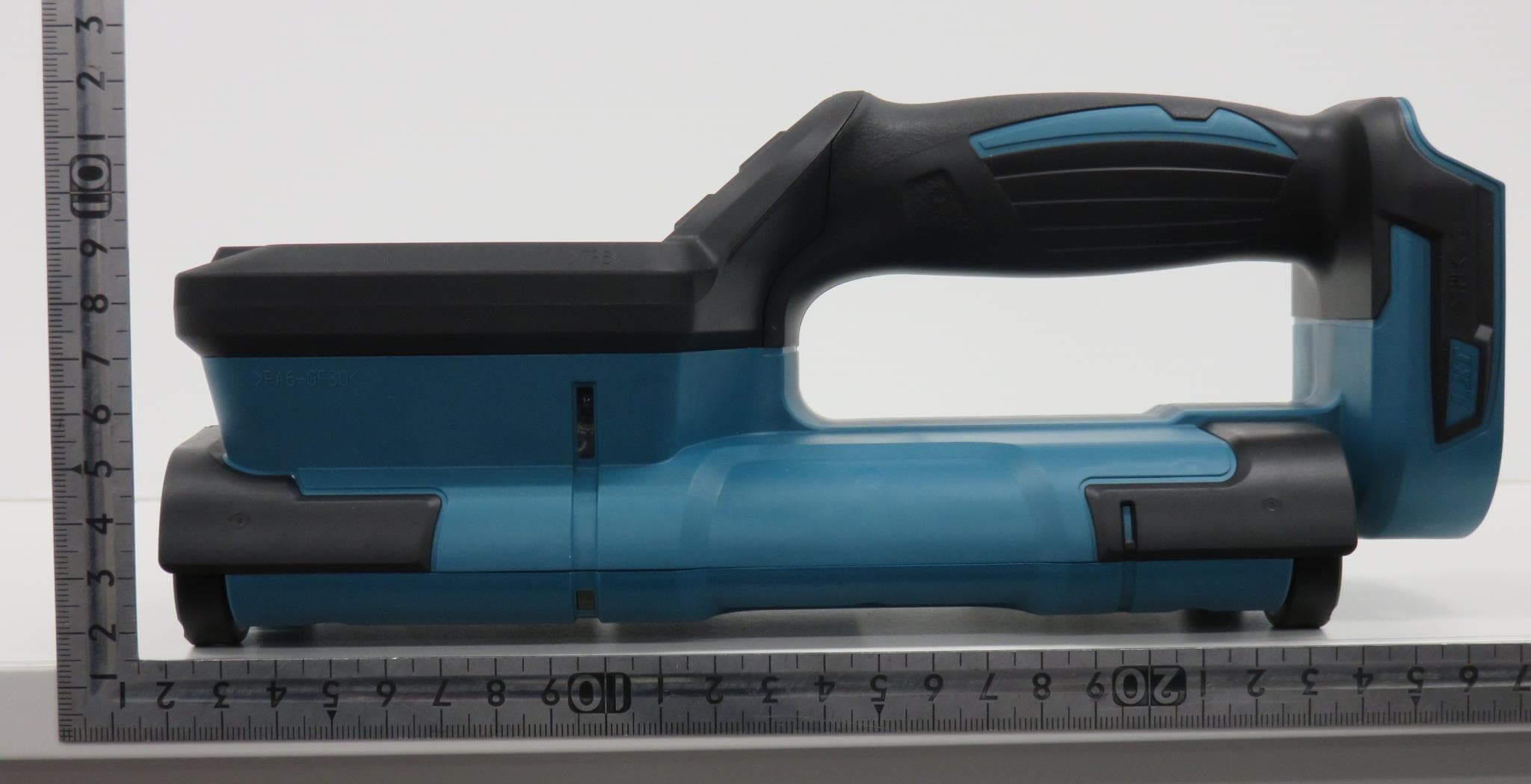 Rechargeable Wall Scanner - FCC ID TR2DWD181 - Makita Corporation