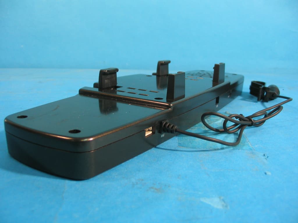 BLUETOOTH REARVIEW MIRROR HANDS-FREE CAR KIT - FCC ID TRGMHF-R220BT - Sungjin Techwin Co., Ltd. (3)