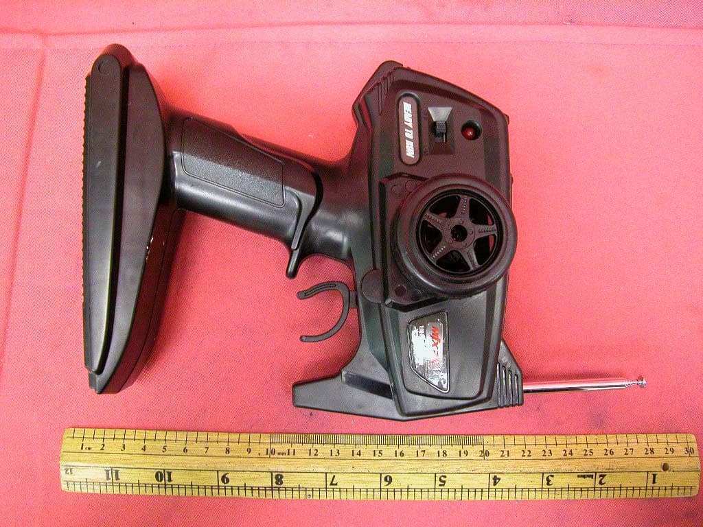 RC Car - FCC ID TRI8204B - Meijiaxin Toys Co., Ltd.