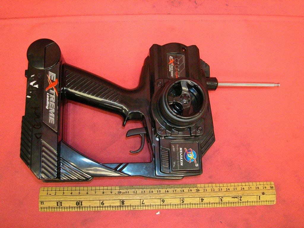 RC Car - FCC ID TRI8304B - Meijiaxin Toys Co., Ltd.