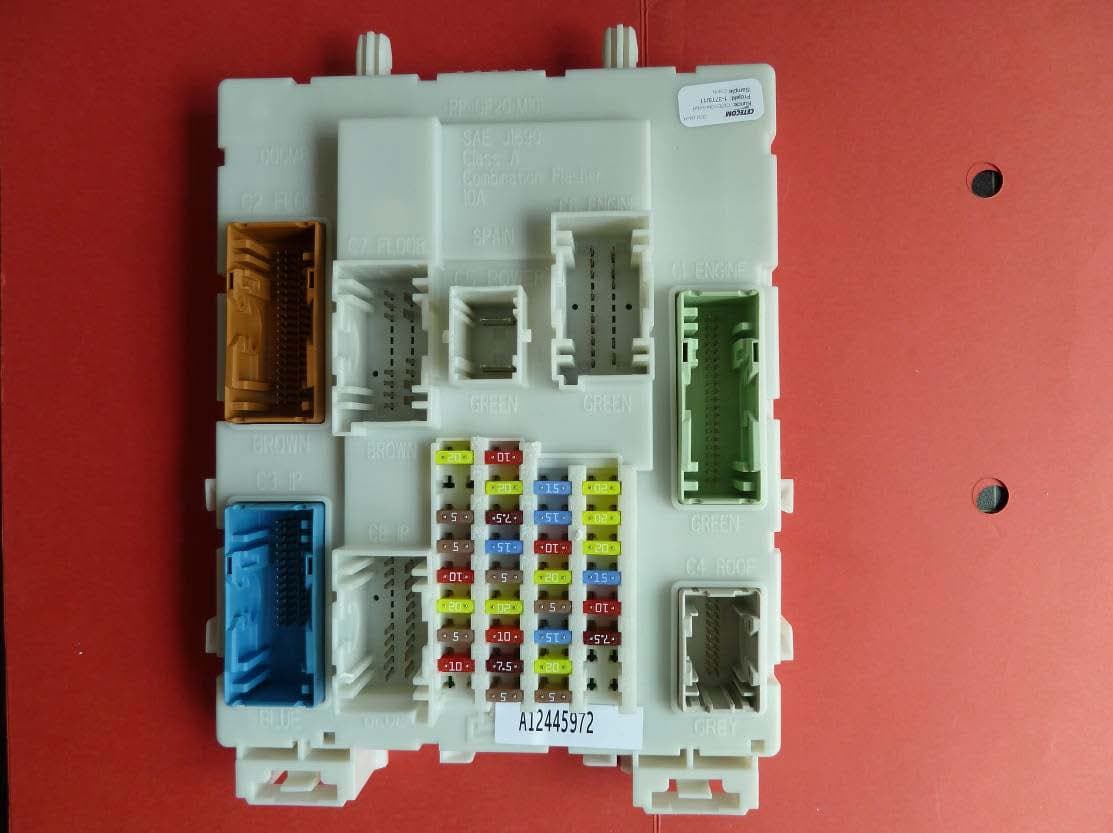 RKE and TMPS Integrated Receiver - FCC ID TTR4410100 - Lear Automotive (EEDS) Spain, SL