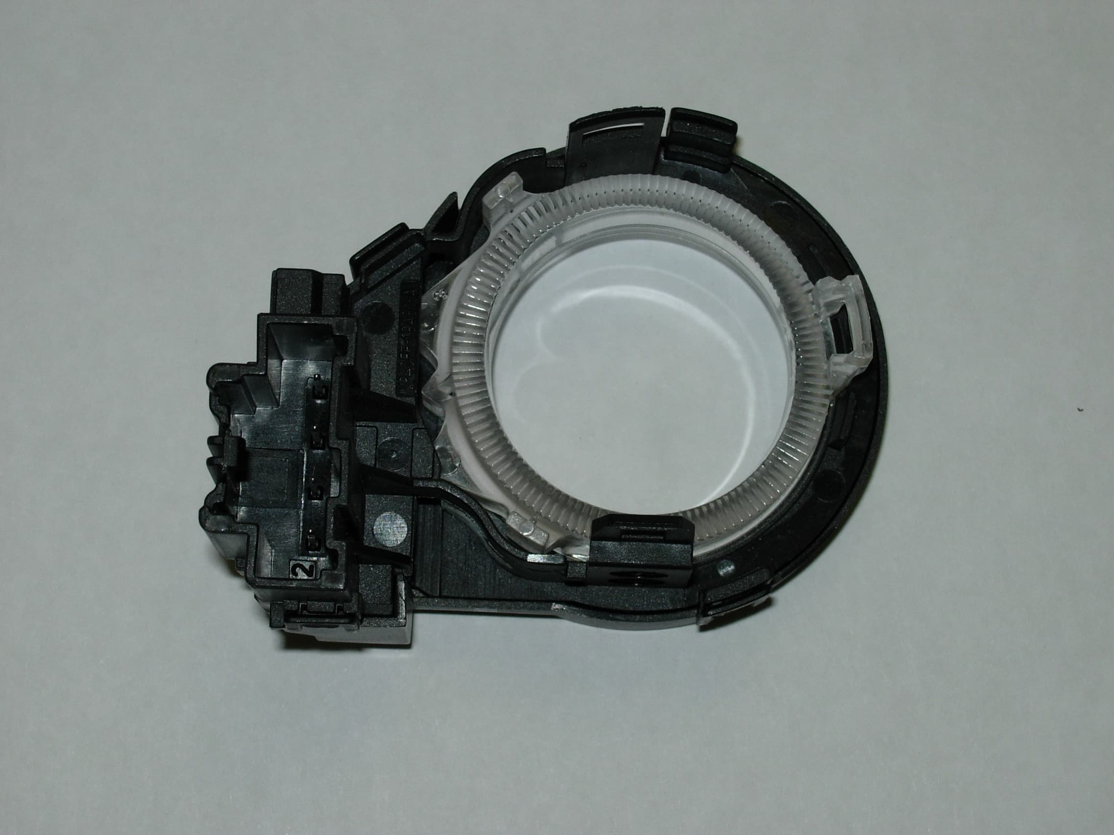 Immobilizer - FCC ID TTRT5SJB - Lear Automotive (EEDS) Spain, SL (2)