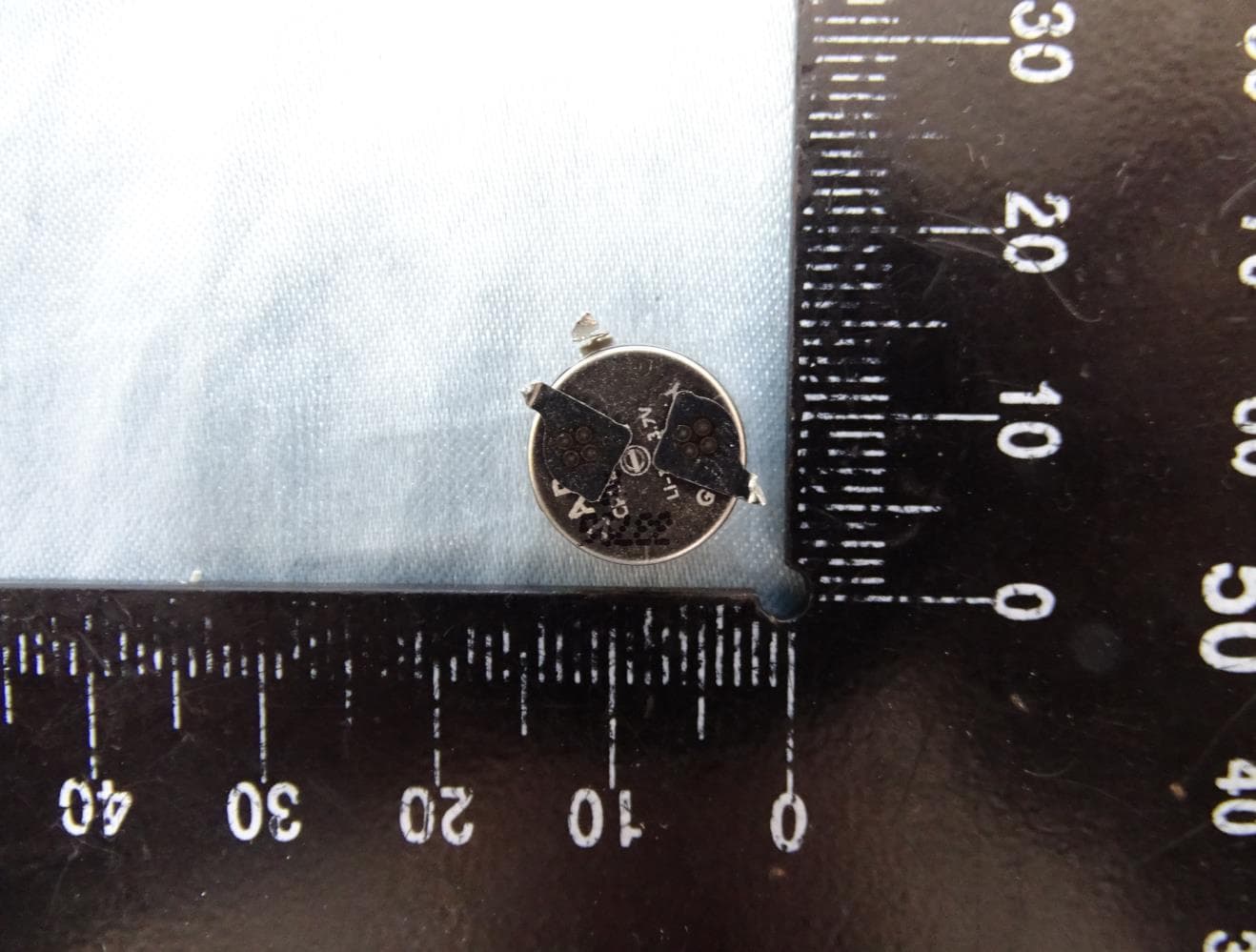 Bluetooth Earphone - FCC ID TTUBEOPLAYE8SR - Bang & Olufsen a/s (3)