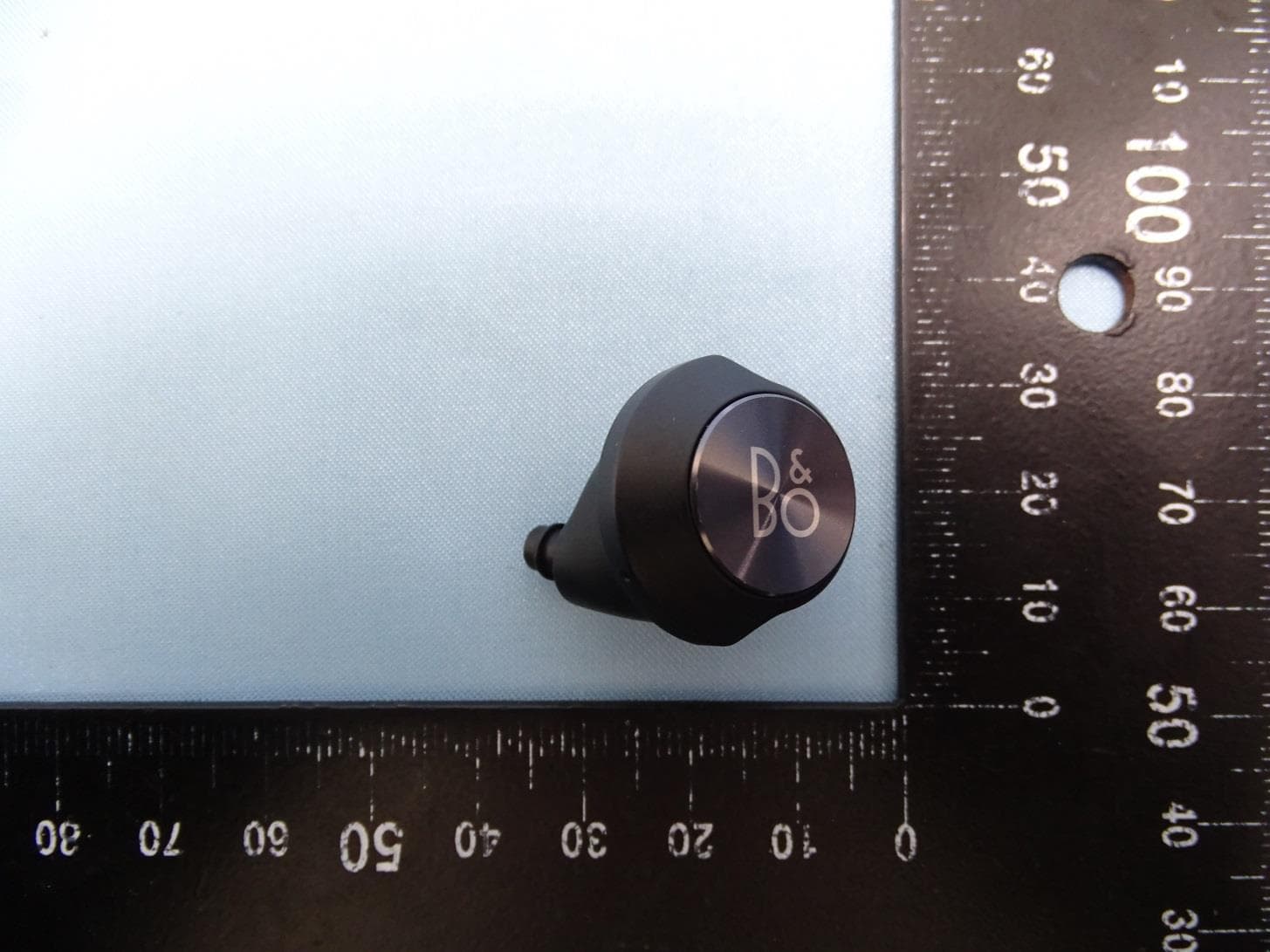 EQ Earbud L - FCC ID TTUBEOPLAYEQL - Bang & Olufsen a/s (4)
