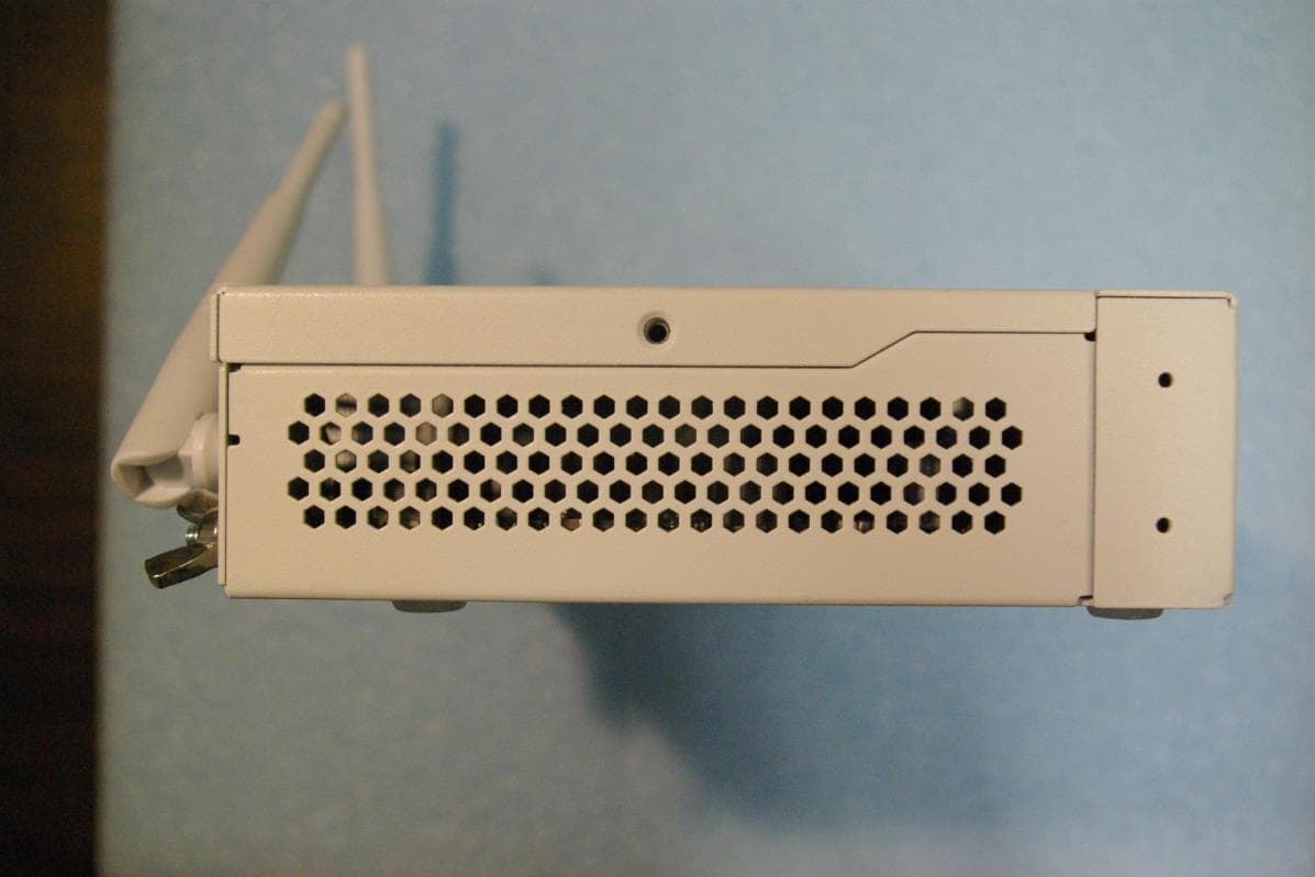 Digital Transmission System - FCC ID TV7CRS109-8G2HND - Mikrotikls SIA (3)
