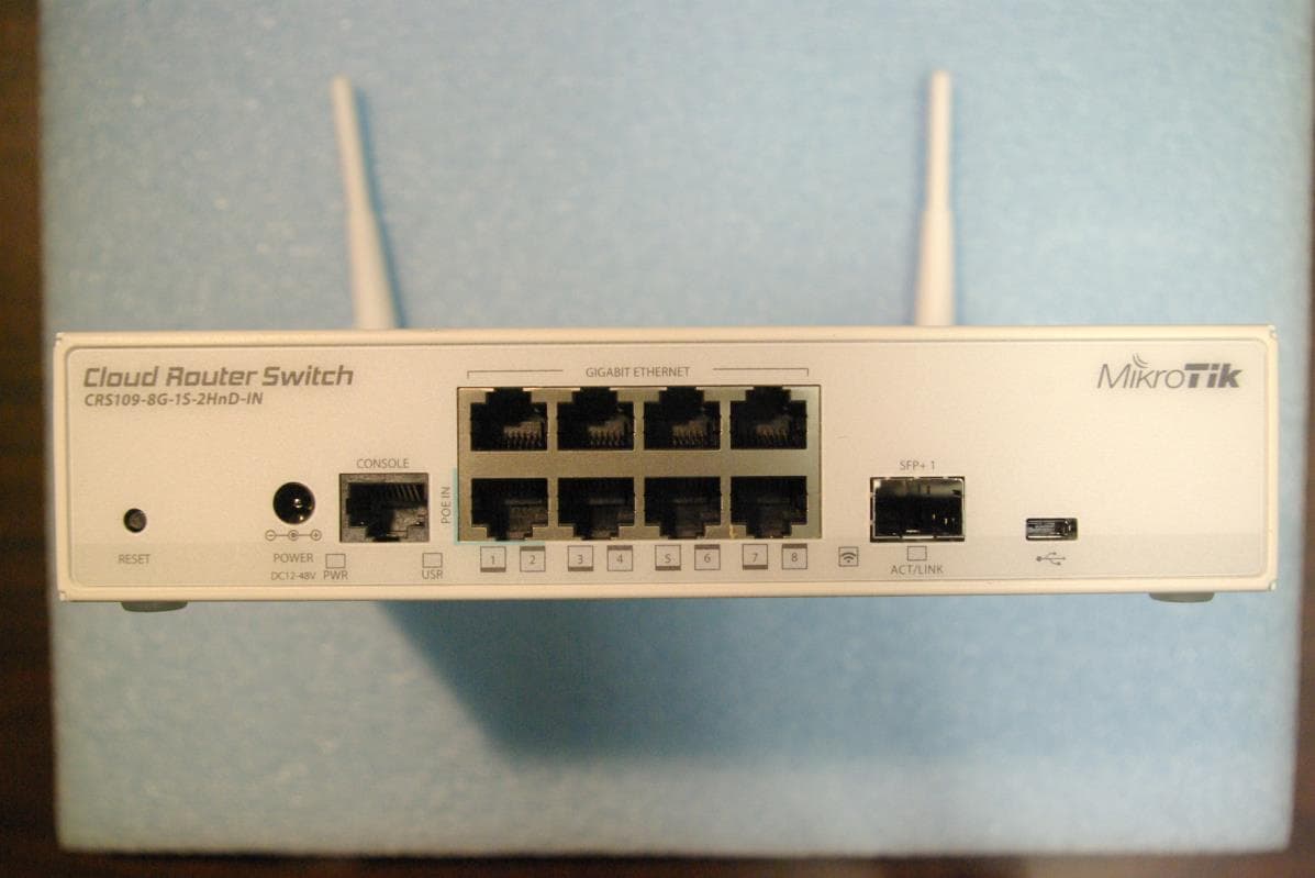 Digital Transmission System - FCC ID TV7CRS109-8G2HND - Mikrotikls SIA (4)