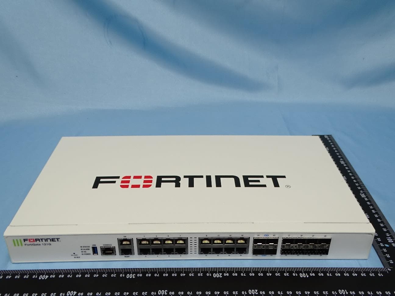 Network Security Gateway - FCC ID TVE-111T17A - Fortinet Inc. (2)