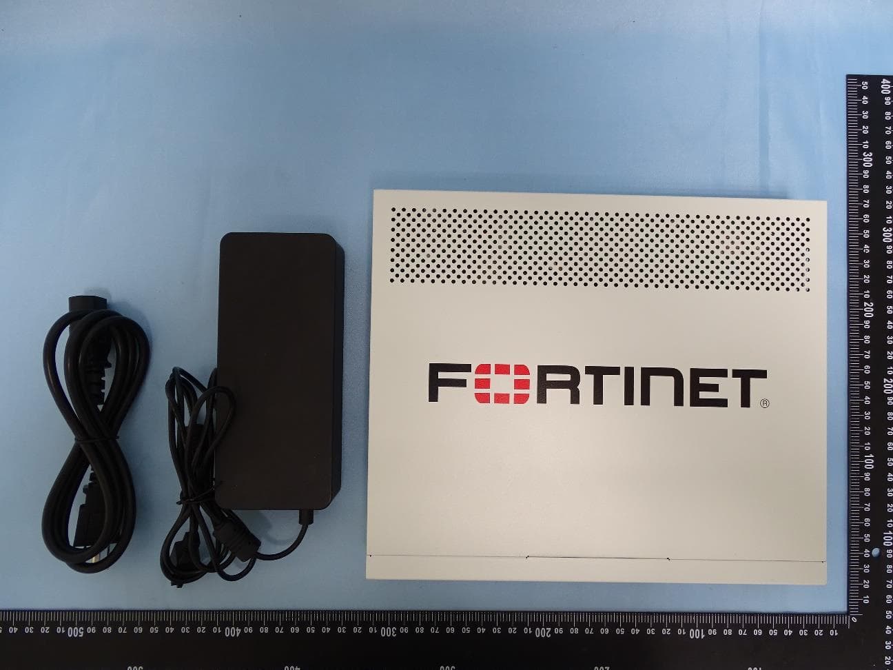 Network Switch - FCC ID TVE-240605 - Fortinet Inc. (4)