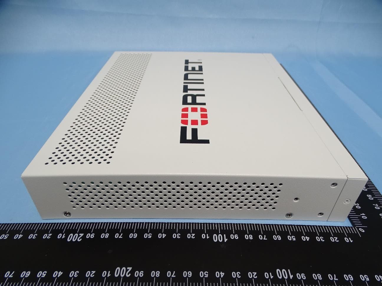 Network Switch - FCC ID TVE-240605 - Fortinet Inc. (3)