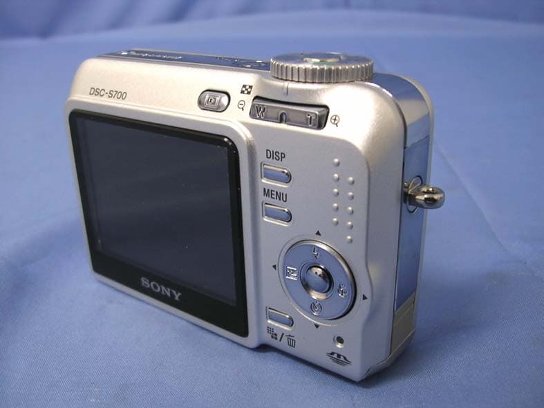 Digital Still Camera - FCC ID TVRDSCS700 - Hon Hai Precision Industry Co., Ltd. Nei-Hu Branch Office (5)