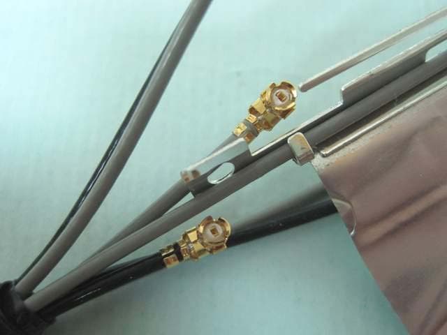 802.11b/g/n RTL8188CE Combo miniCard - FCC ID TX2RTL8188CEBT - Realtek Semiconductor Corp. (3)