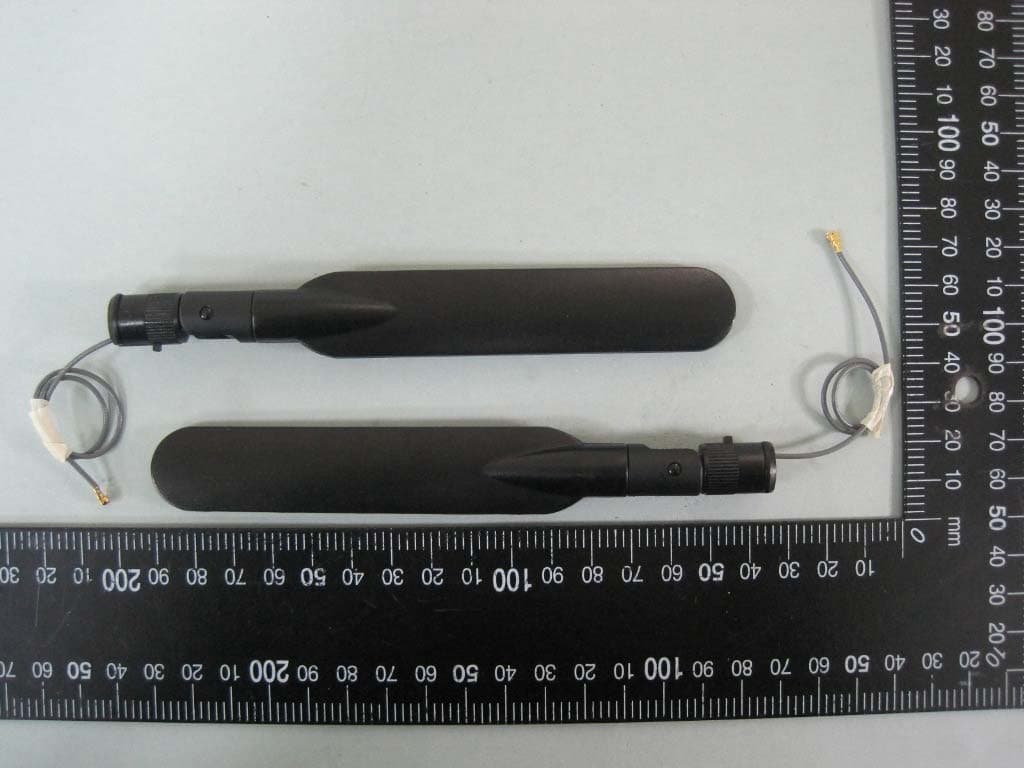 802.11 a/b/g/n RTL8192DE Combo miniCard - FCC ID TX2RTL8192DEB8 - Realtek Semiconductor Corp. (3)