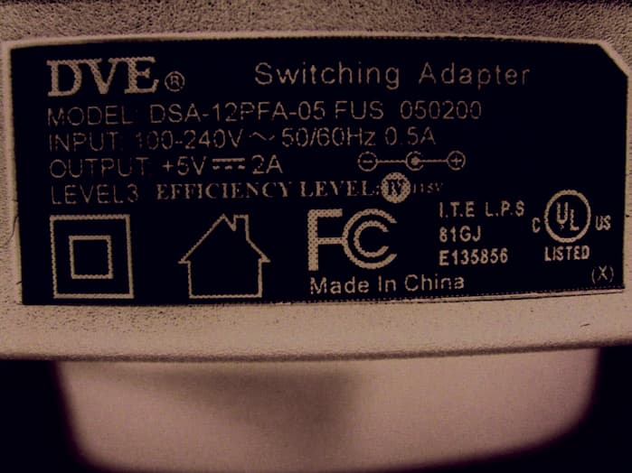UWB WVGA Adapter - FCC ID TX2RTU7105WVGA - Realtek Semiconductor Corp. (2)
