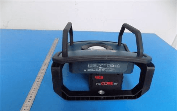 Cordless Spotlight with BTLE - FCC ID TXTGLI18VBUFC - Robert Bosch Tool Corporation (3)