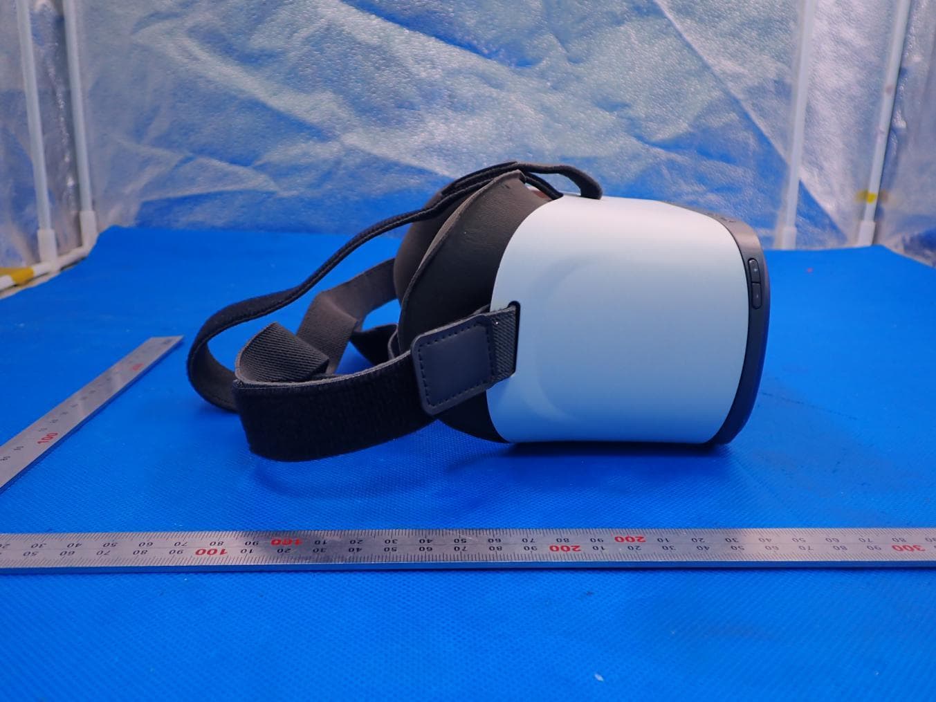 Bluetooth & WIFI & 5G WIFI VR All-in-One HMD - FCC ID TZIUX598 - Arts Electronics Co., Ltd (2)