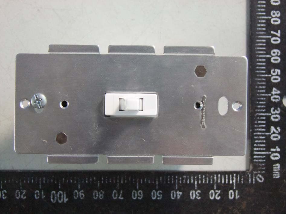 Z-wave In-Wall Toggle Switch - FCC ID U2ZZW4003A - Sheenway Asia Ltd.