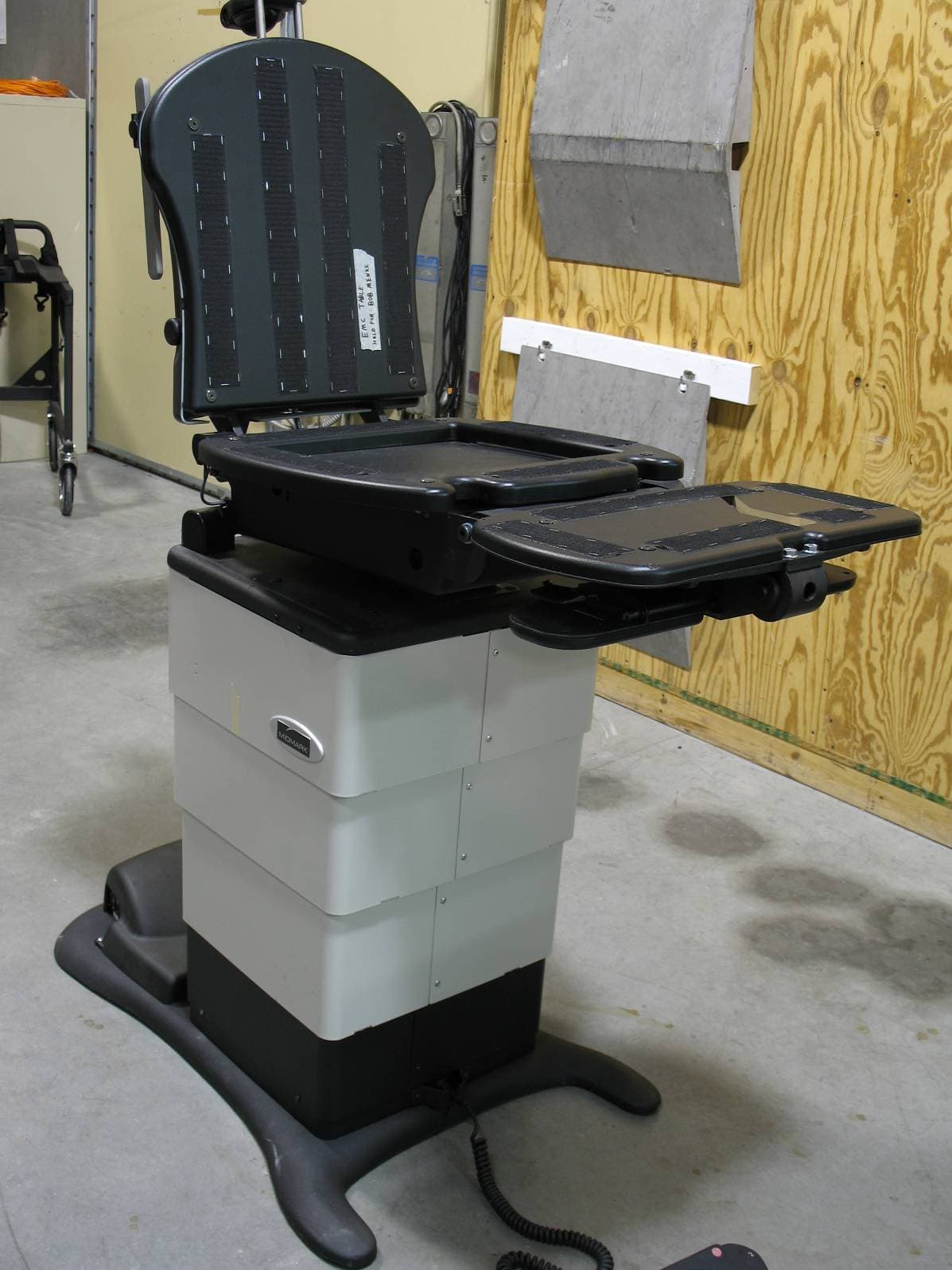 Universal Procedure Table - FCC ID U399A408T1 - Midmark Corporation (2)