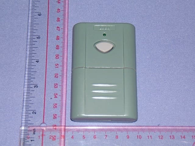 Remote Control Transmitter - FCC ID U42MULTICODETR002 - IMX Global Corporation (1)