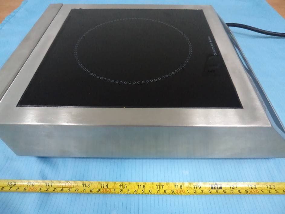 Commercial Induction Range - FCC ID U43WIH400 - Continental Conair Limited (5)