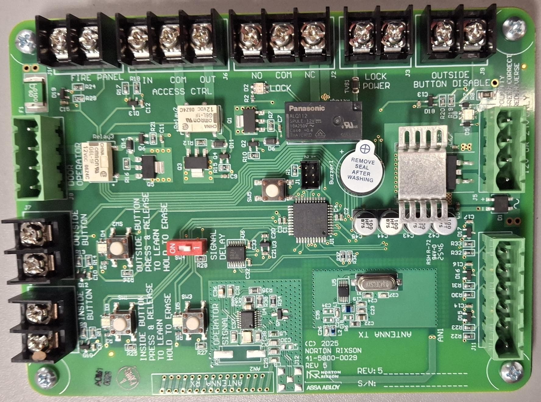 Wireless Interface Device - FCC ID U4A-ADA1028W2 - ASSA ABLOY Inc.