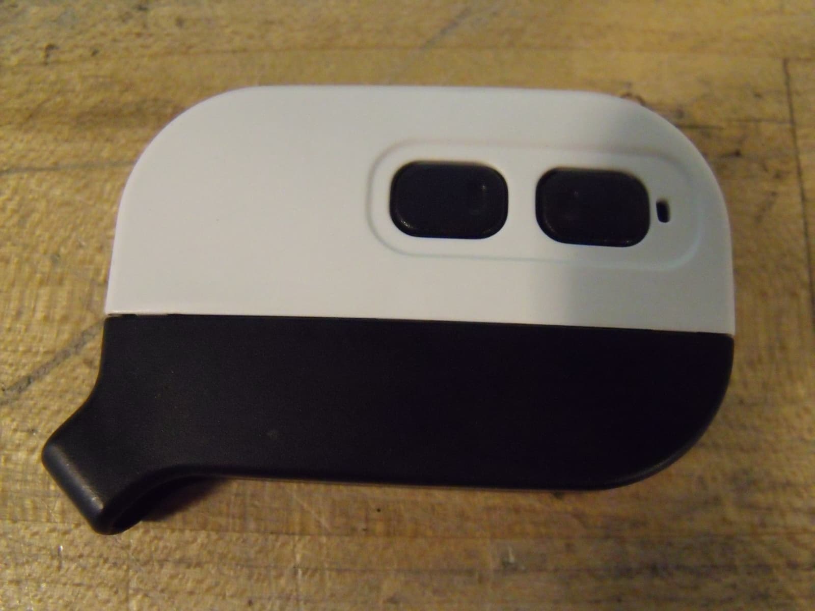 Remote control - FCC ID U5Z-GOMN-GOPRMN - JCM Technologies, S.A.U. (2)